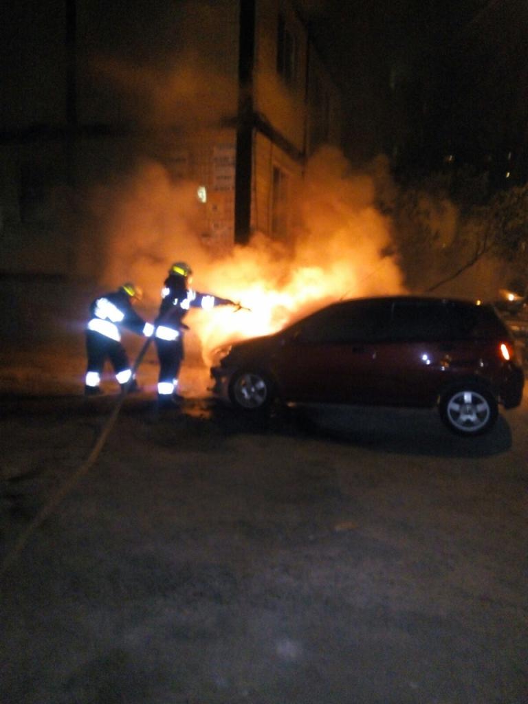 В Днепре во время движения загорелся автомобиль. Новости Днепра