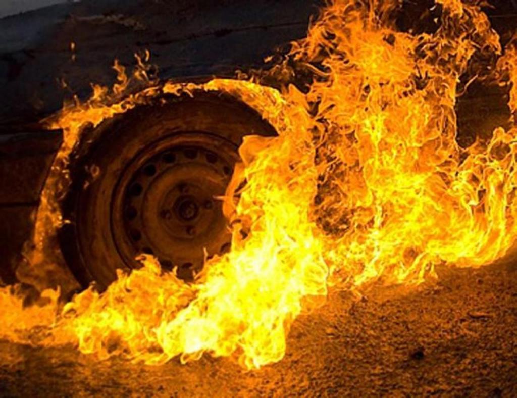 В Днепре во время движения загорелся автомобиль. Новости Днепра