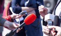 «Не надо быть падалью»: Филатов «неформатно» поздравил журналистов с профессиональным праздником