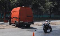 ДТП с мотоциклом в Днепре: водитель двухколесного серьезно пострадал