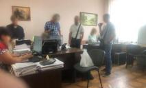 В трех горсоветах Днепропетровской области проводятся обыски
