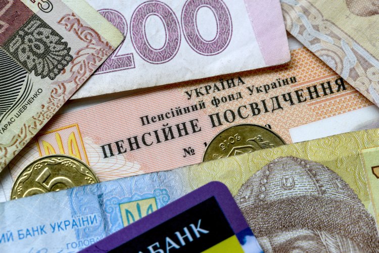 Новости Днепра про Через 15 лет Украина не сможет выплачивать пенсии, подробности