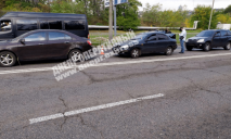 Серьезное ДТП в Днепре: столкнулись три авто, пострадавшую госпитализировали