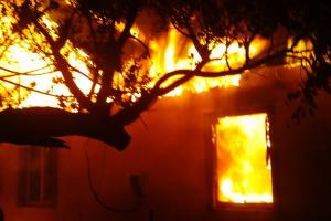 Масштабный пожар произошел в частном жилом доме. Новости Днепра