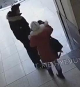 Новости Днепра про «Ни стыда, ни совести»: в ТРЦ «Караван» украли пальто, оставленное без присмотра на пару минут