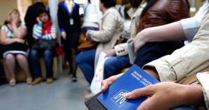 За девять месяцев 2020 года, по официальным данным, за рубежом трудоустроились 61,9 тысячи украинцев. Новости Украины