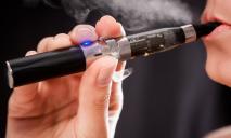 Родители теперь спокойны: детям запретили продавать э-сигареты