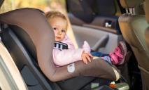 Деток можно будет возить на переднем сидении авто: условия и нюансы