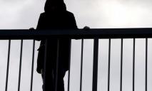 Последний шаг: на Амурском мосту 32-летний мужчина был в минуте от смерти