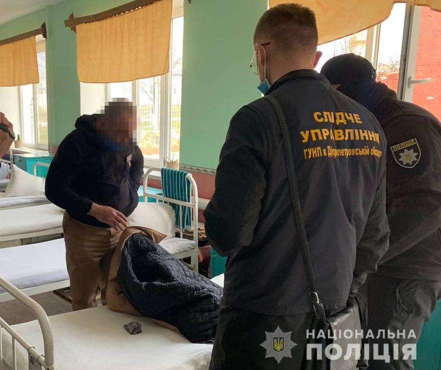 Вручили 16 подозрений: «выбивали дань» из фермеров Днепропетровщины