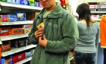 Сыр, алкоголь, маски и мини-коптер: что воруют в супермаркетах АТБ в Днепре