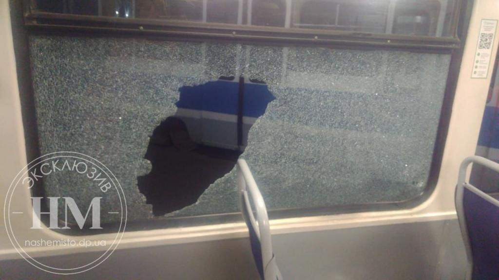 Новости Днепра про Минус один трамвай: в Днепре орудуют «транспортные» вандалы