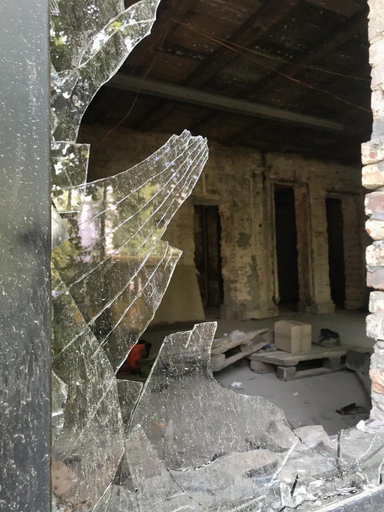Новости Днепра про Взрыв на Яворницкого: в здании находился офис известного политика