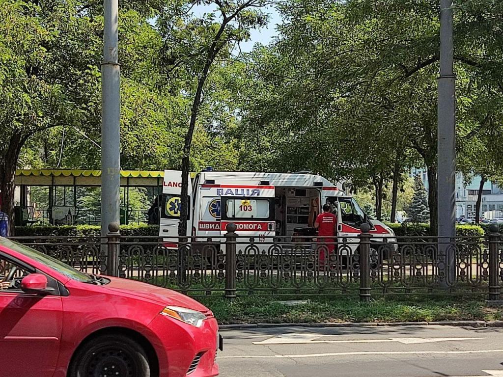 Новости Днепра про Убийственная жара: в Днепре в 1-м трамвае умер мужчина