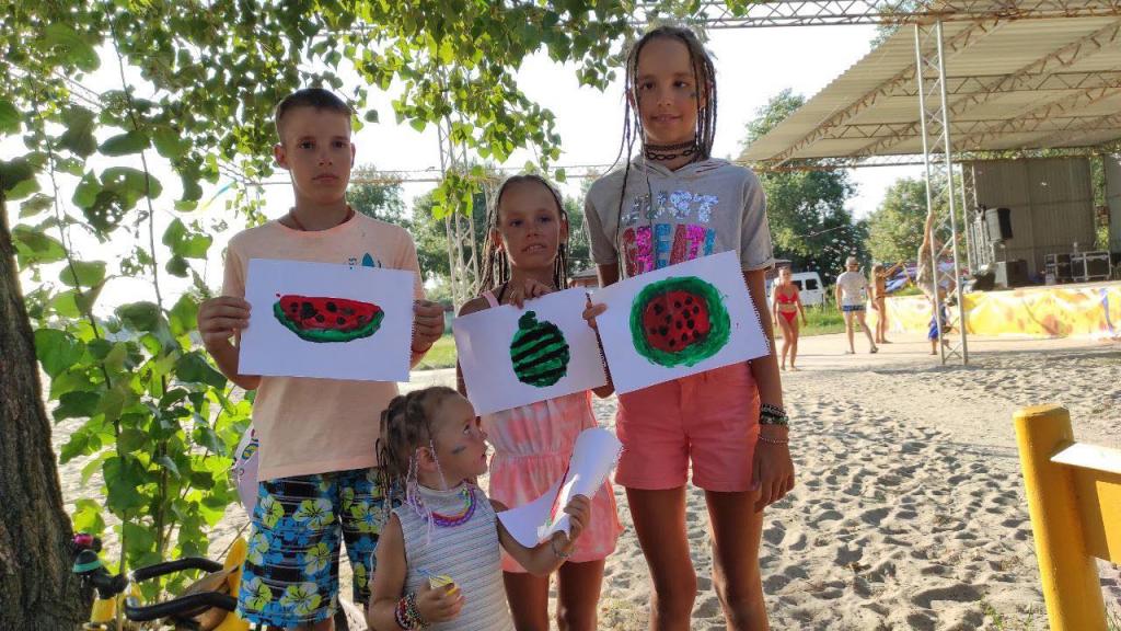 Новости Днепра про Имени полосатой ягоды: в Днепре прошёл первый «Кавун-Fest»