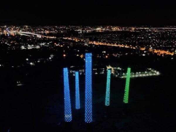 Новости Днепра про В Днепре День города завершили зрелищным свето-лазерным шоу «Dnipro Light Flowers», претендующим стать самой масштабной арт-инсталляций в мире