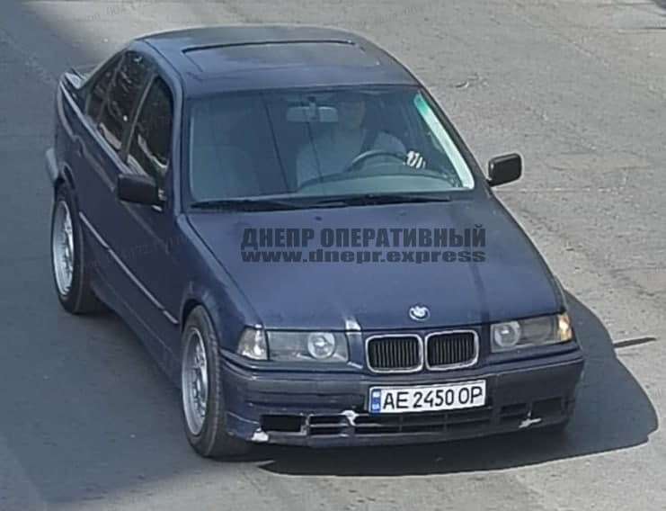 Новости Днепра про Не рассчитал: на Калиновой водитель на BMW влетел в киоск (ВИДЕО)