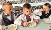 Не еда, а издевательство: в Каменском разразился скандал из-за школьных обедов