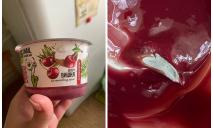 Вместо полезного десерта — плесень: днепрянка купила некачественный йогурт в гипермаркете