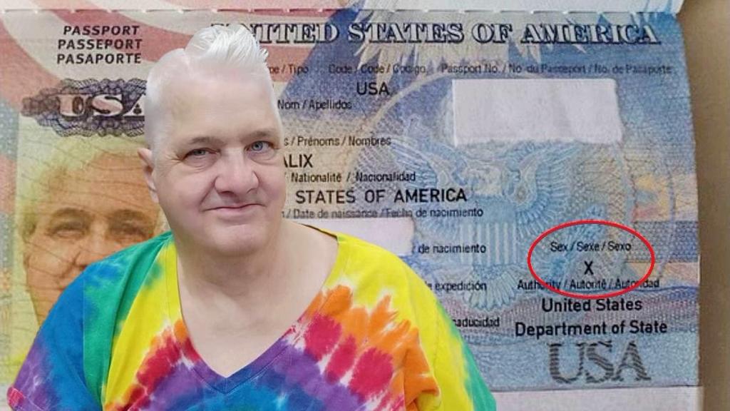 Новости Днепра про Человек без пола: в США выдали первый паспорт с пометкой 