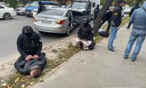 Похитителей людей на авто с Днепропетровскими номерами задержали в Харькове