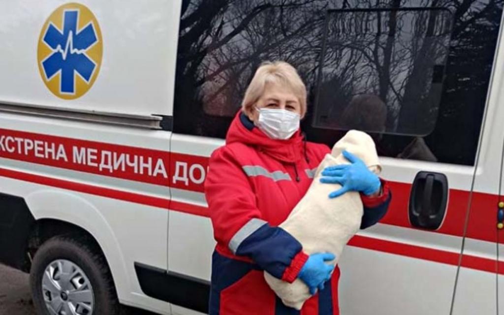 Новости Днепра про Под Днепром женщина родила шестого ребенка по дороге в роддом