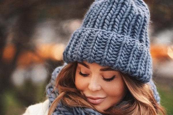 Новости Днепра про Косынка, меховая панама и балаклава: стилист из Днепра рассказала, какую шапку выбрать на зиму 2021/22 (ФОТО)