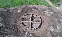В пригороде Днепра слоем земли покрыли недавно найденный кромлех