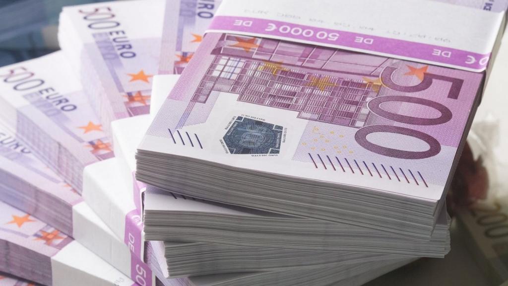 Новости Днепра про Евро почти скатился до 30 гривен: курс валют на 8 ноября