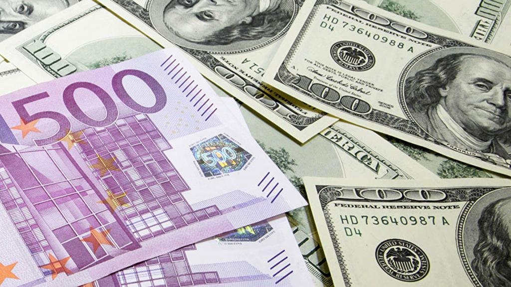Новости Днепра про Доллар и евро катятся вниз: курс валют на 13 декабря