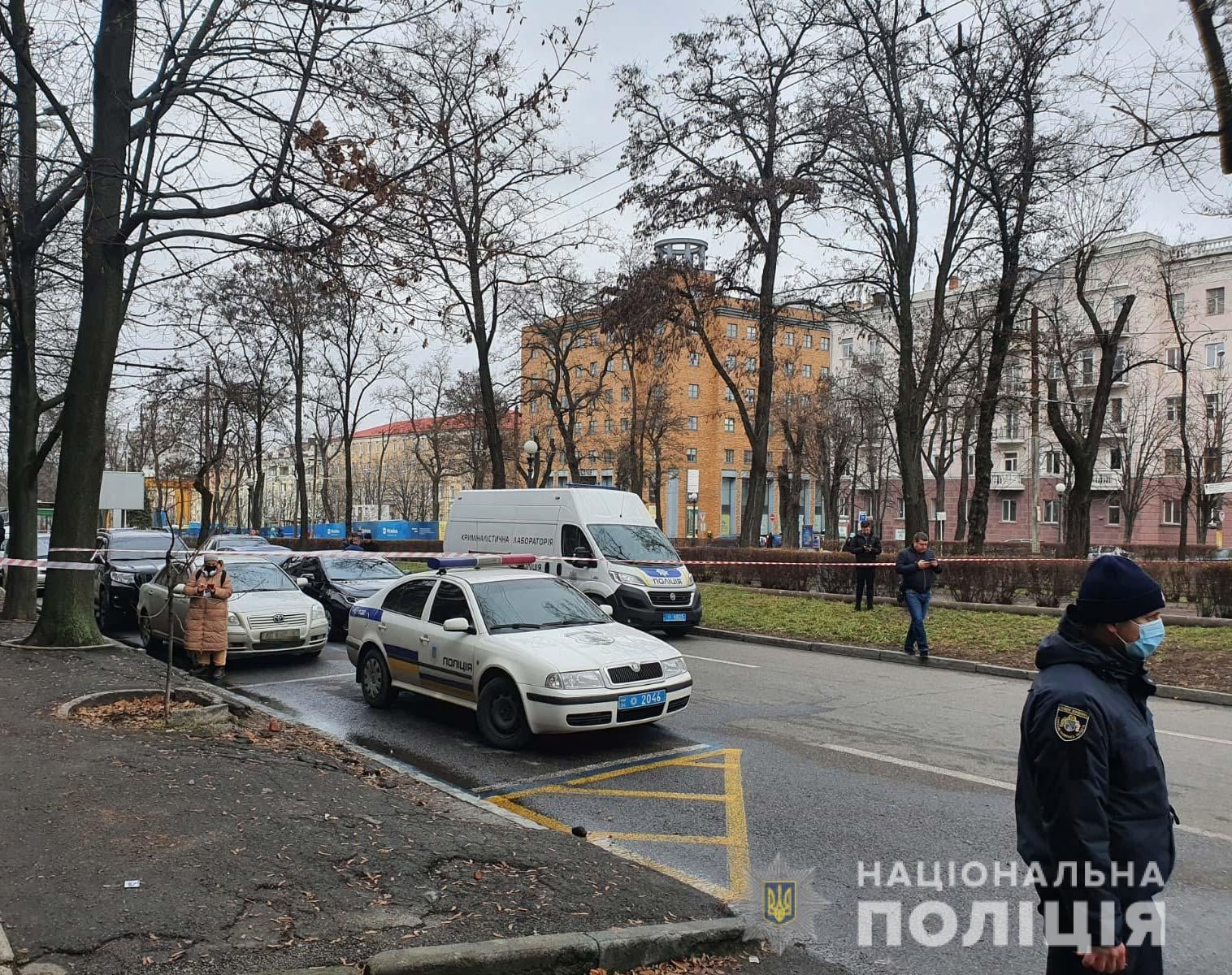 Новости Днепра про Сгоревшее авто на Яворницкого: полиция Днепра подозревает, что это была подготовка к убийству