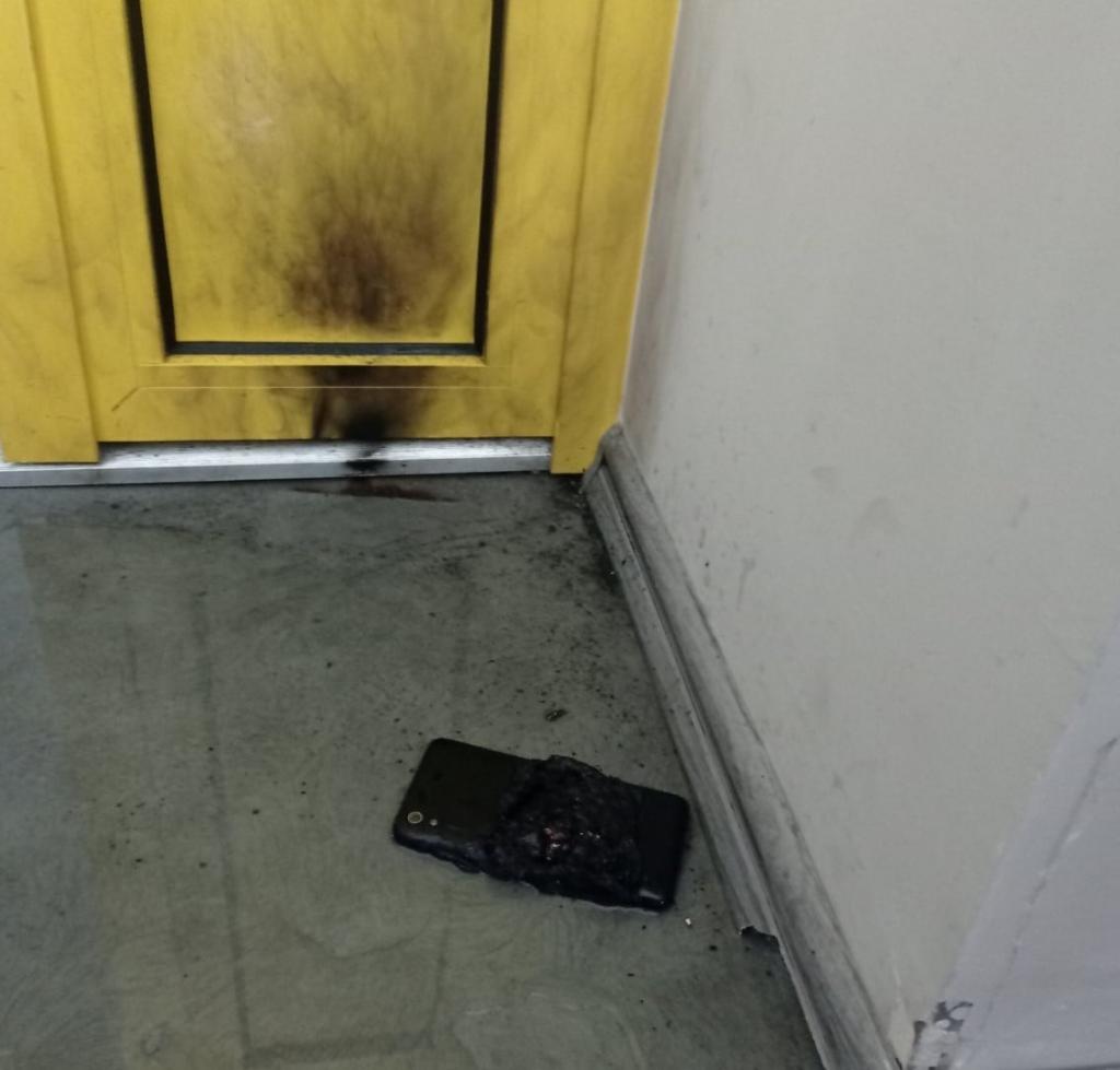 Новости Днепра про Новая фобия: на Днепропетровщине у школьника взорвался смартфон во время урока