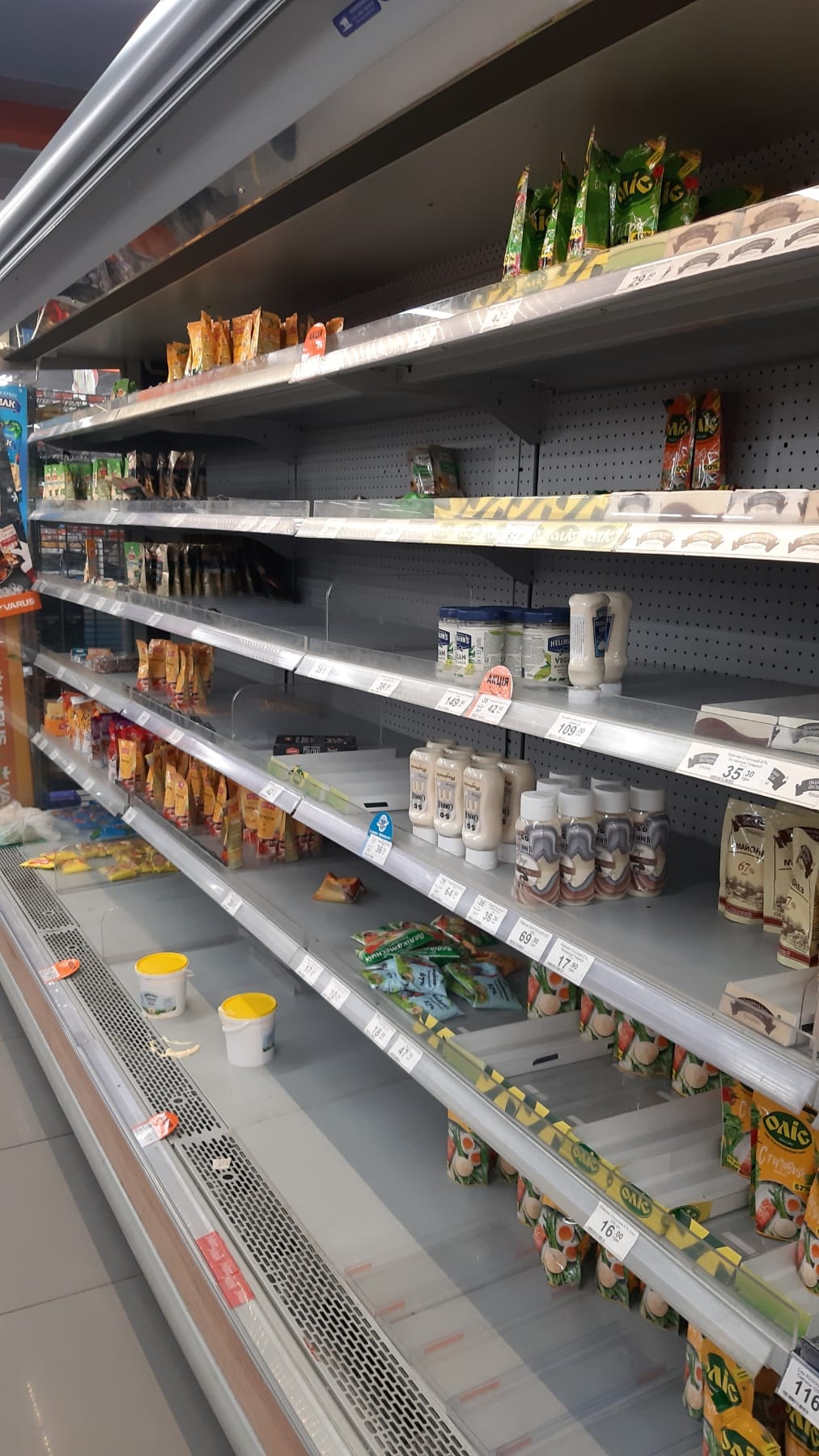 Новости Днепра про Остался только майонез: с полок супермаркетов Днепра исчезли все продукты