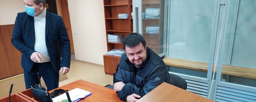 Новости Днепра про Скандальный блогер из Днепра, который плюнул в лицо патрульному, пришел на суд в Харькове
