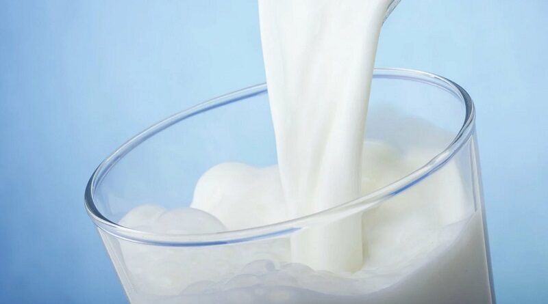 Новости Днепра про Украинское молоко – одно из самых дорогих в Европе: почему растет цена на 