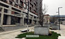 Деревья в вазонах и «прямоугольные» фонари: появились первые фото обновленного бульвара Кучеревского