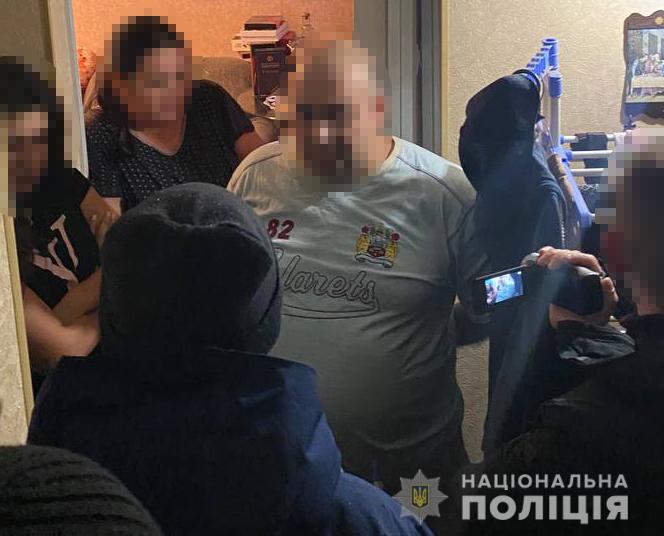 Новости Днепра про Хотели на работу - попали в кабалу: на Днепропетровщине задержали мошенников-работодателей