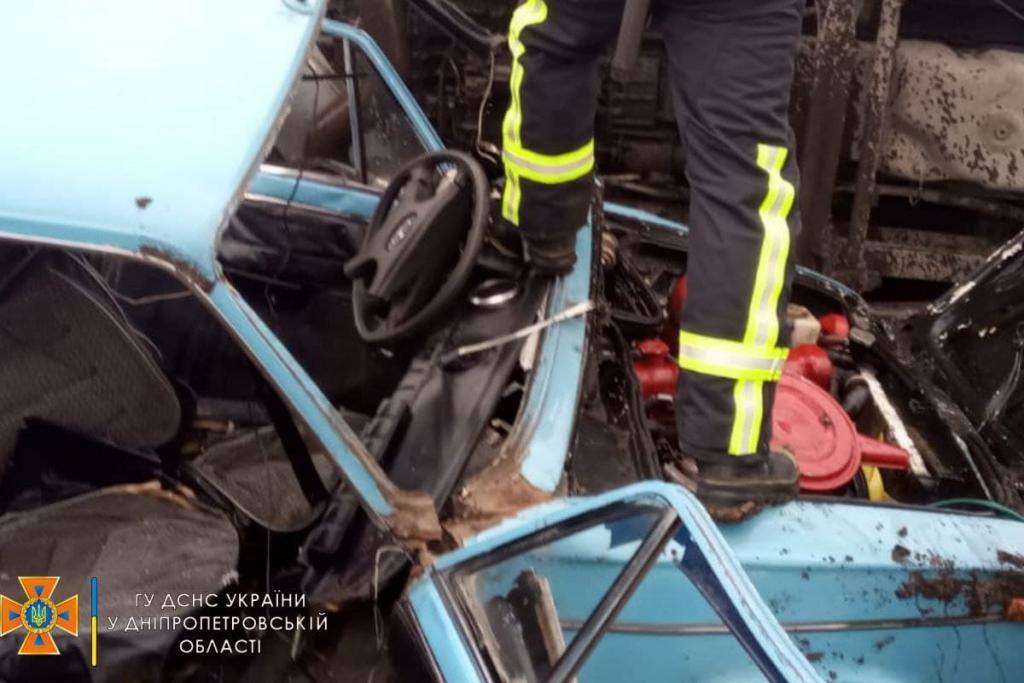 Новости Днепра про Смертельное ДТП на трассе под Днепром: столкнулись 