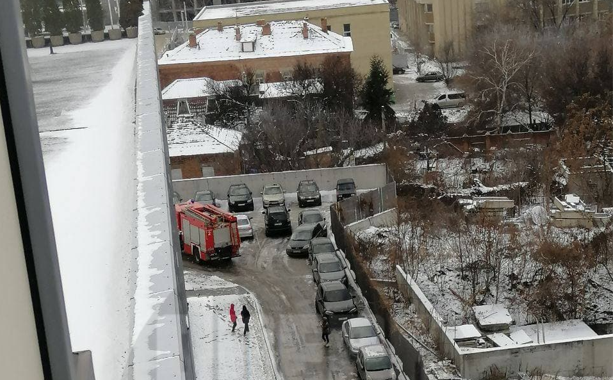 Новости Днепра про В Днепре на Сичеславской Набережной загорелся подземный паркинг