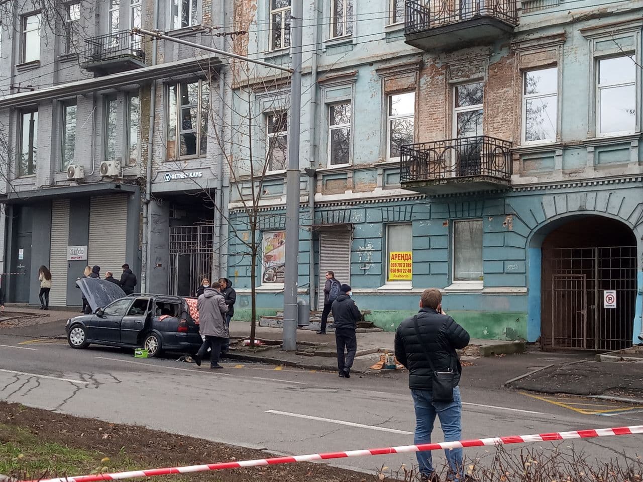 Новости Днепра про Километровая пробка и много полиции: в Днепре на Яворницкого внезапно загорелось авто (ВИДЕО)