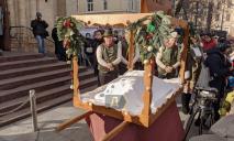 Угостили 2000 гостей: в Одессе испекли рекордный рождественский штоллен