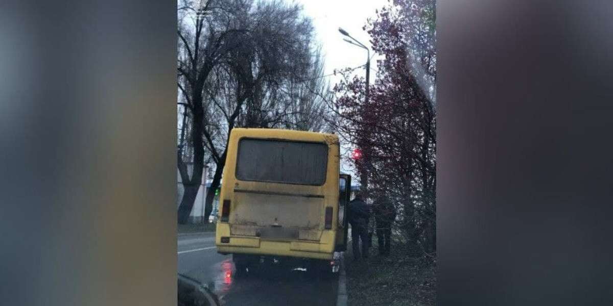 Новости Днепра про Захмелел от кефира и пельмешек: в Днепре остановили водителя служебного автобуса