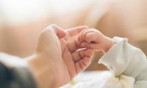 В Першотравенске обнаружили 3-месячного младенца без признаков жизни
