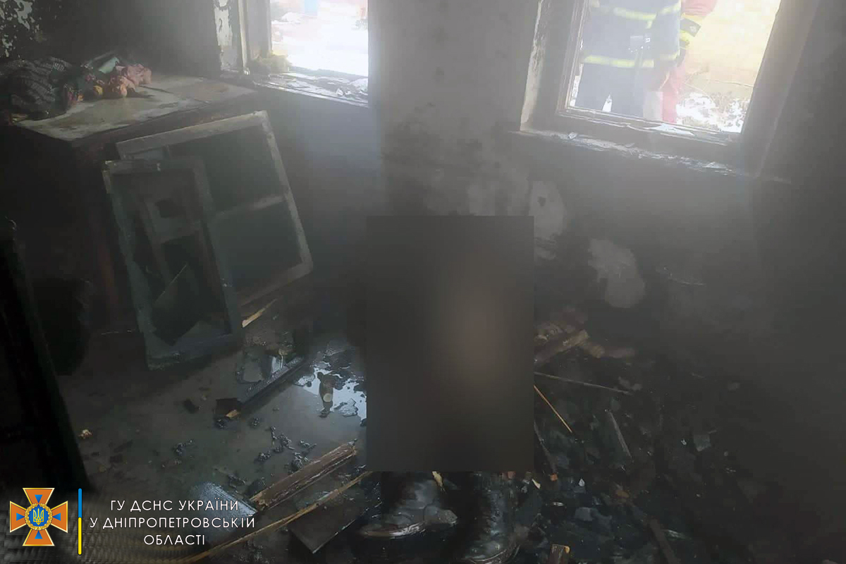 Новости Днепра про В Алексеевке во время пожара в летней кухне погибли два человека