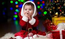 Подарок под елочку: сколько детей родились в Днепре в новогоднюю ночь