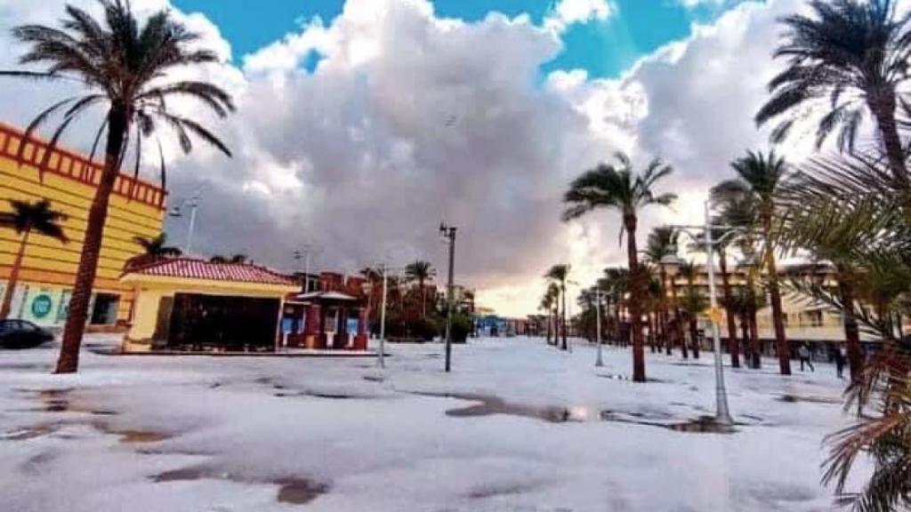 Новости Днепра про Отпуск отменяется: популярный Египетский курорт засыпало снегом