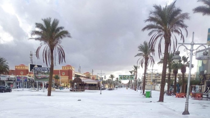 Новости Днепра про Отпуск отменяется: популярный Египетский курорт засыпало снегом