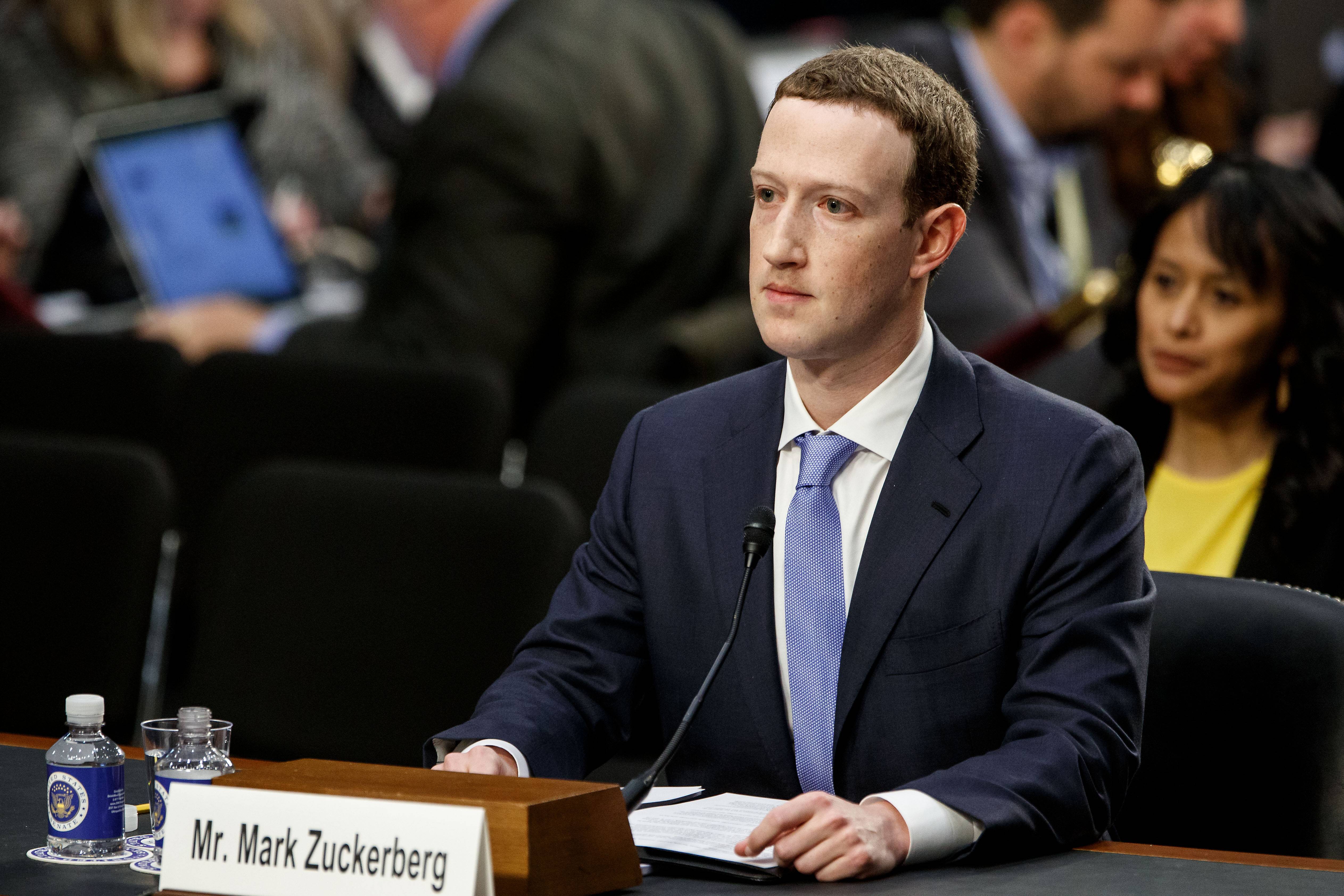 Новости Днепра про Цукерберг избавлялся акции Facebook (Meta) еженедельно весь прошлый год: причины