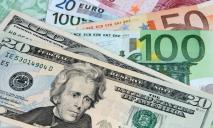Доллар и евро дешевеют: курс валют на 21 января