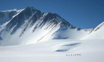 Две известные днепрянки поднимутся на вершину горы в Антарктиде
